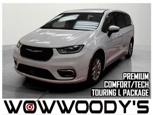 2023 Chrysler Pacifica Touring-L