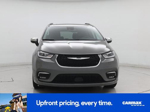 Gray 2023 Chrysler Pacifica Limited