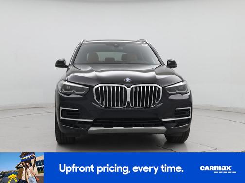 Black 2022 BMW X5 xDrive40i