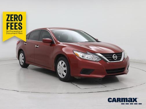 Red 2016 Nissan Altima S