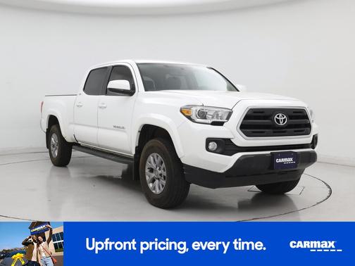 White 2017 Toyota Tacoma SR5