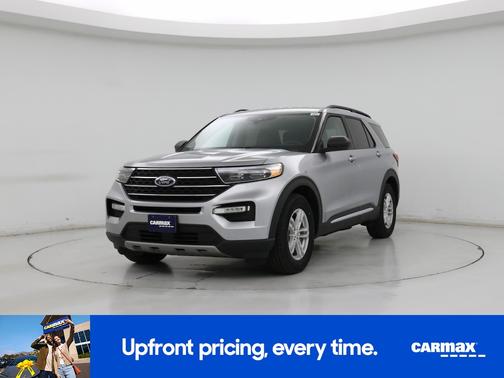 Silver 2024 Ford Explorer XLT