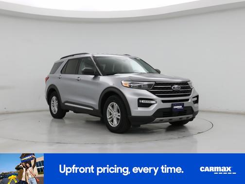 Silver 2024 Ford Explorer XLT