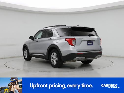Silver 2024 Ford Explorer XLT