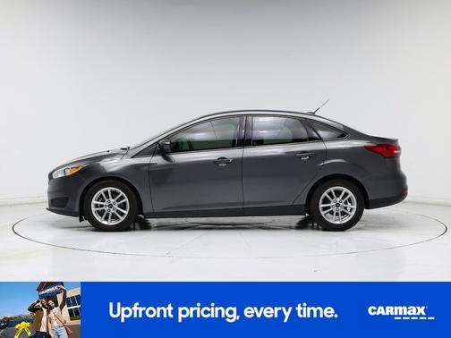 Gray 2018 Ford Focus SE