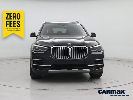 Black 2022 BMW X5 xDrive40i