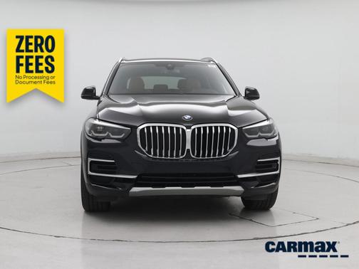 Black 2022 BMW X5 xDrive40i