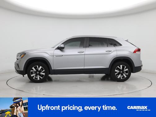 Silver 2022 Volkswagen Atlas Cross Sport SE