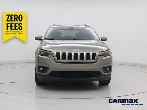 Silver 2019 Jeep Cherokee Latitude