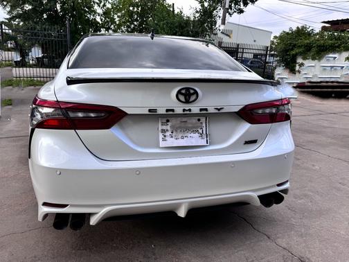 White 2021 Toyota Camry XSE