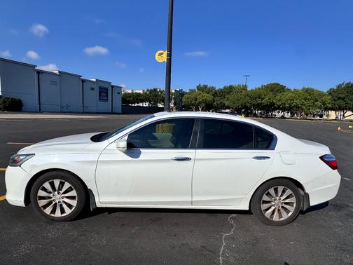 White 2015 Honda Accord EX-L