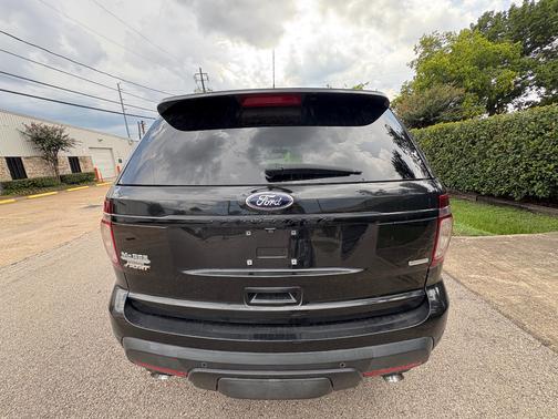 Black 2015 Ford Explorer Sport