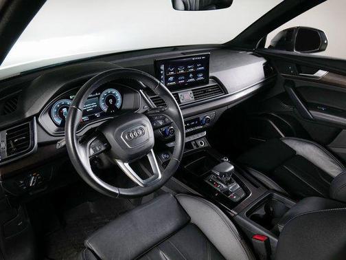 2023 Audi Q5 45 S line Premium Plus