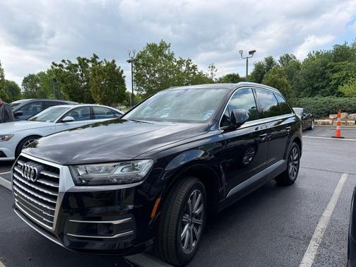 Black 2019 Audi Q7 55 Prestige
