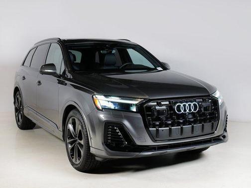 Samurai Gray Metallic 2026 Audi Q7 55 Premium Plus