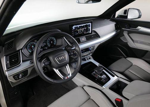 2025 Audi Q5 45 S line Premium Plus