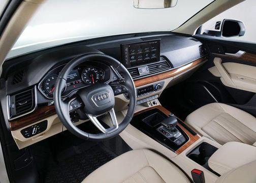 2023 Audi Q5 45 S line Premium