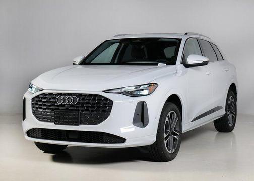 2025 Audi Q5 Premium
