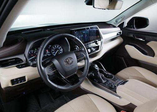 2021 Toyota Highlander Platinum