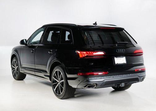 2026 Audi Q7 45 Premium Plus