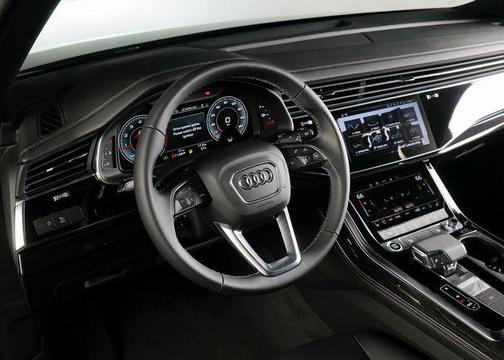 2026 Audi Q7 45 Premium Plus