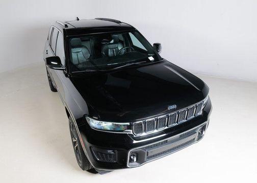 2022 Jeep Grand Cherokee Overland