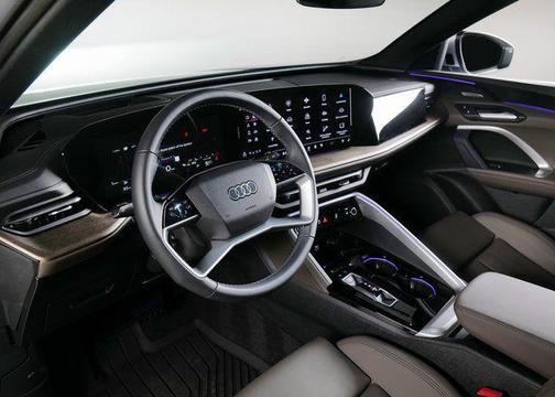 2025 Audi Q5 Premium Plus TFSI quattro S tronic