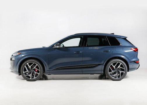 Blue Metallic 2025 Audi SQ6 e-tron Premium Plus