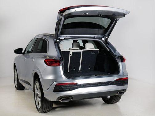 Florett Silver Metallic 2025 Audi Q5 Premium Plus TFSI quattro S tronic