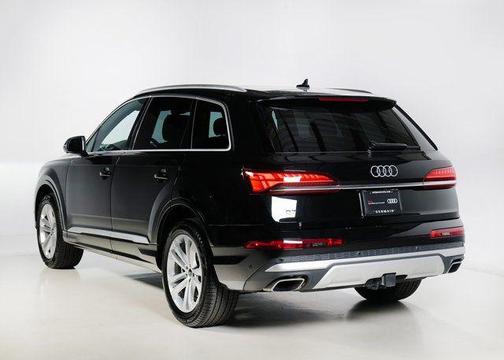 2025 Audi Q7 55 Premium