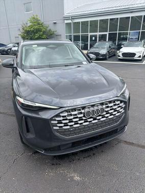 Tambora Gray Metallic 2025 Audi Q5 Premium Plus TFSI quattro S tronic
