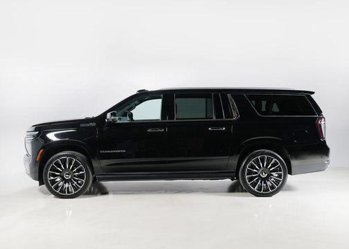 2025 Chevrolet Suburban 4WD High Country