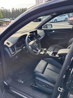 Black Metallic 2025 Audi Q5 55 S line Premium Plus