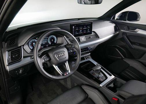 2025 Audi Q5 45 S line Premium Plus