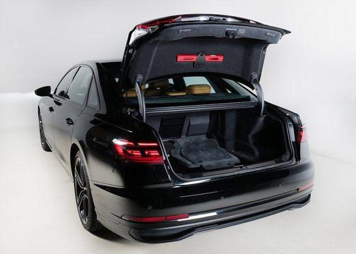 2025 Audi A8 L 55 TFSI quattro Tiptronic