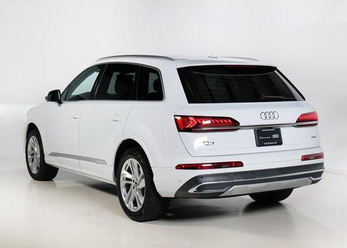 2022 Audi Q7 55 Premium Plus