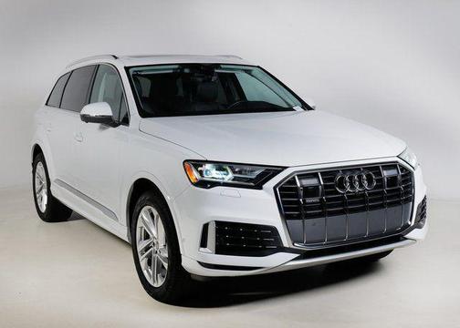 2022 Audi Q7 55 Premium Plus
