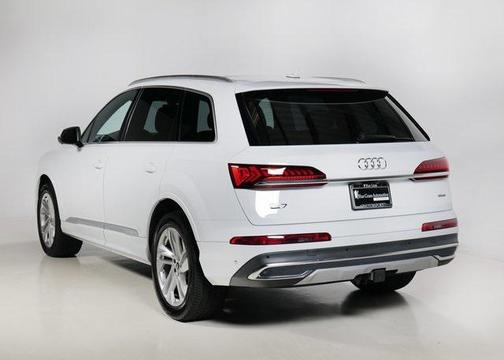 2021 Audi Q7 45 Premium Plus