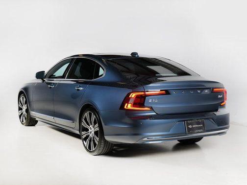 Denim Blue Metallic 2023 Volvo S90 B6 Ultimate