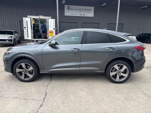 Daytona Gray Metallic 2025 Audi Q5 Premium Plus TFSI quattro S tronic