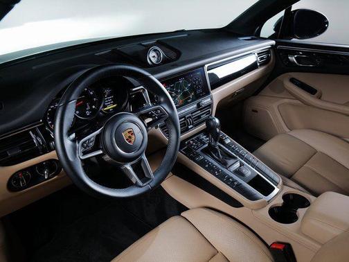 Blue 2020 Porsche Macan Macan