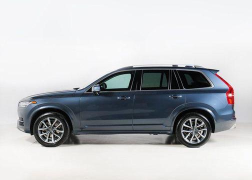 2019 Volvo XC90 T5 Momentum