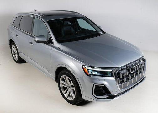 2025 Audi Q7 55 Premium Plus