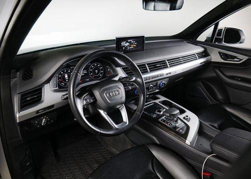 2019 Audi Q7 45 Premium Plus