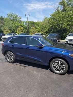 Navarra Blue Metallic 2025 Audi Q5 Premium TFSI quattro S tronic
