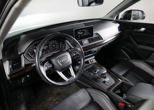 2020 Audi Q5 45 Prestige