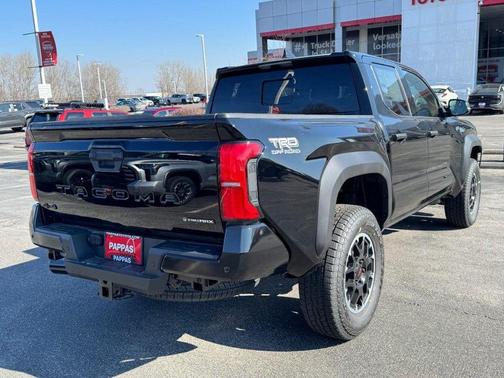 2026 Toyota Tacoma Hybrid TRD Off Road