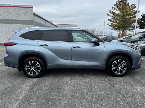 2020 Toyota Highlander Hybrid XLE