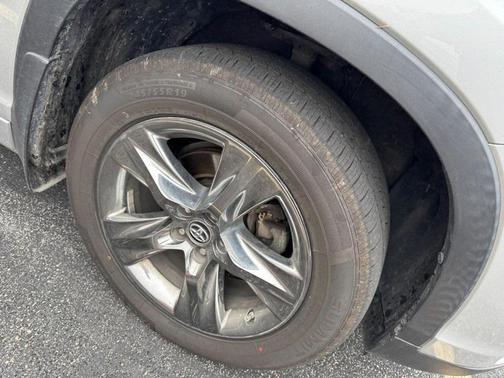 2017 Toyota Highlander Hybrid Platinum