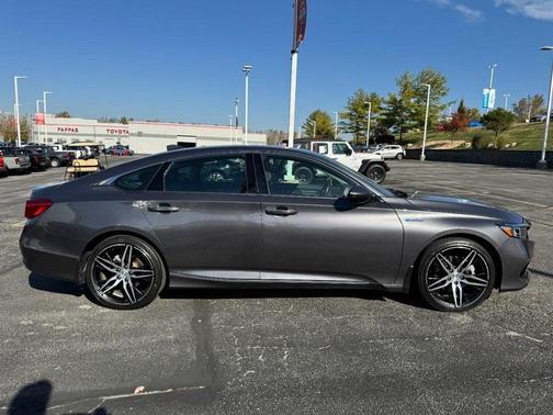 2022 Honda Accord Hybrid Touring